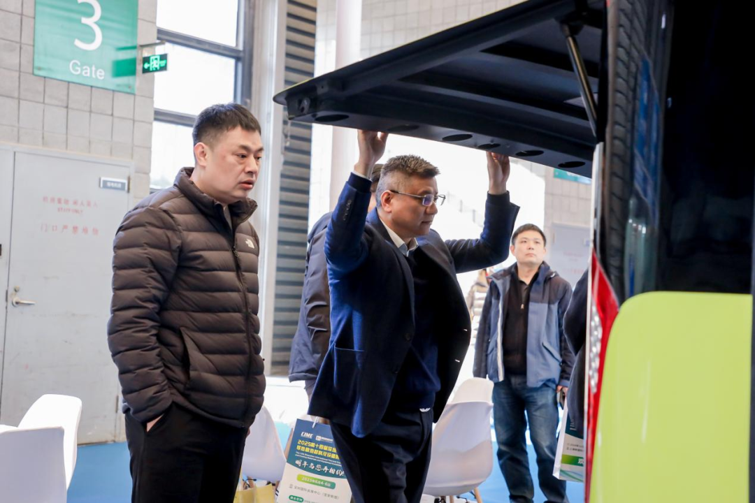 福田歐輝亮相上?？蛙囌梗灾悄軇?chuàng)新引領(lǐng)交通新時代(圖7)
