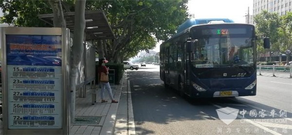 晚6點準(zhǔn)時發(fā)車！濰坊新增兩條“夜經(jīng)濟”公交專線(圖1)