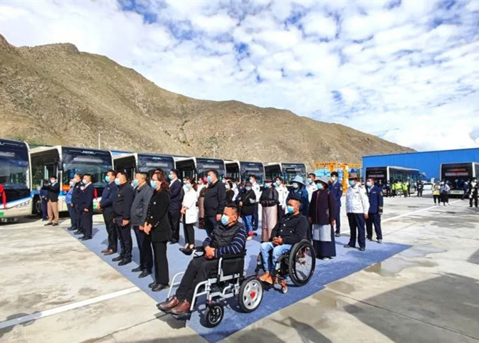 硬核！設(shè)輪椅專區(qū)，實(shí)現(xiàn)無障礙乘車，拉薩公交大站快線，直通車投運(yùn)了?！?(圖3)