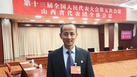 全國(guó)人大代表馮冰：建議推動(dòng)“城鄉(xiāng)公交一體化”建設(shè)，實(shí)現(xiàn)城市公交、城際公交和城鄉(xiāng)公交融合發(fā)展(圖1)