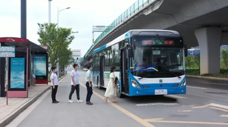 獲8張牌照！中車“智駕”，引領(lǐng)自動(dòng)駕駛“新浪潮”(圖1)