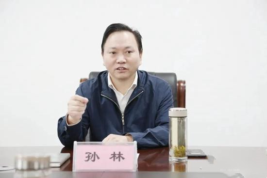 孫林：思想大解放，推動(dòng)大變革，促進(jìn)公交轉(zhuǎn)型發(fā)展(圖1)